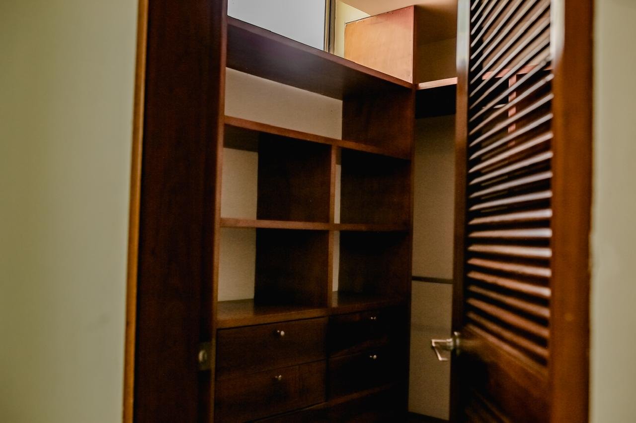 Clóset de una habitación de Casa Lua